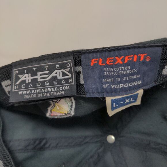 Yupoong FlexFit Men's Fitted Hat Black Size L-XL Embroidered Bell Logo - Picture 7 of 7